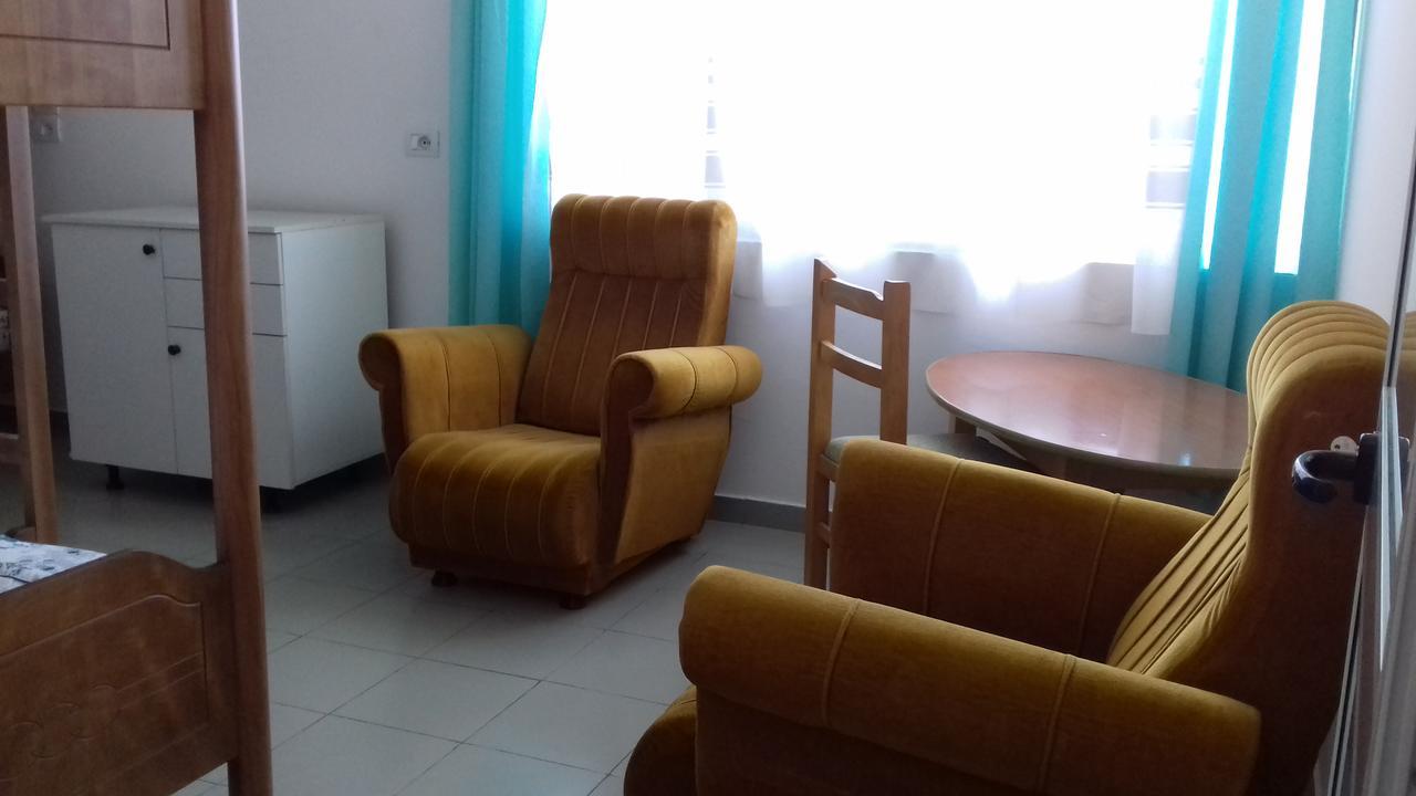 Kruja Hostel Esterno foto