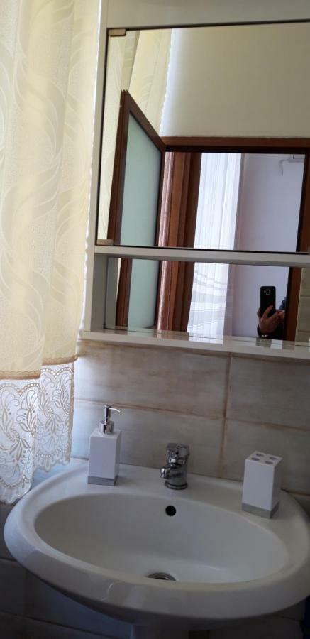 Kruja Hostel Esterno foto
